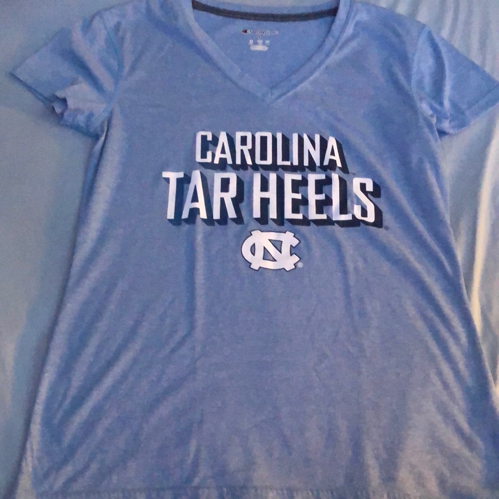 Small Champion Tar Heels Womens T-shirt